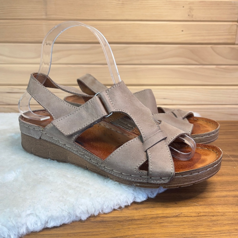 V-Italia Taupe Leather Sandal
